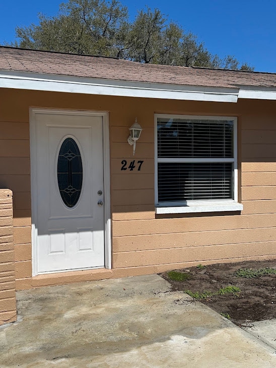 Building Photo - 247 Royal Palms Dr