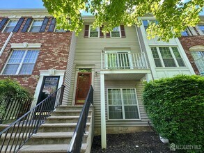 Building Photo - 214 Sapphire Ln