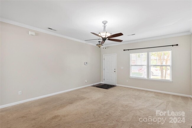Building Photo - 361 Battery Cir