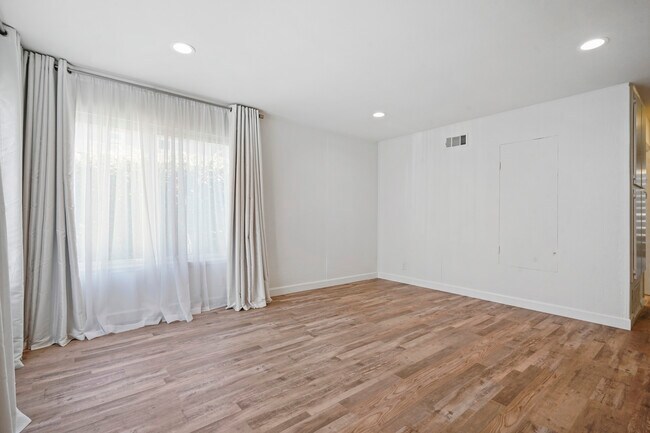 Building Photo - 21241 Cupar Ln