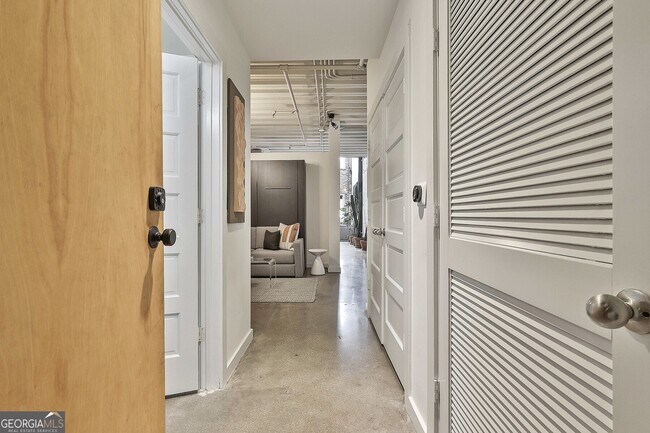 Foto del edificio - 675 Greenwood Ave NE