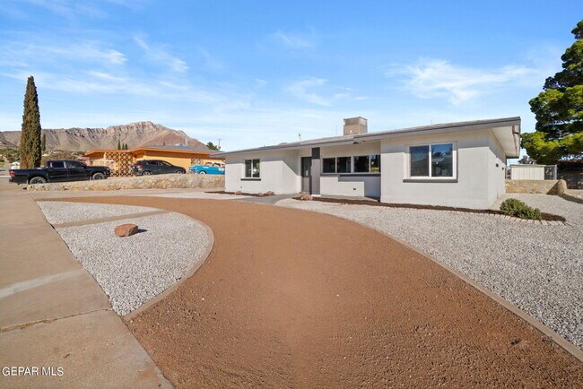 Foto del edificio - 3705 Volcanic Ave