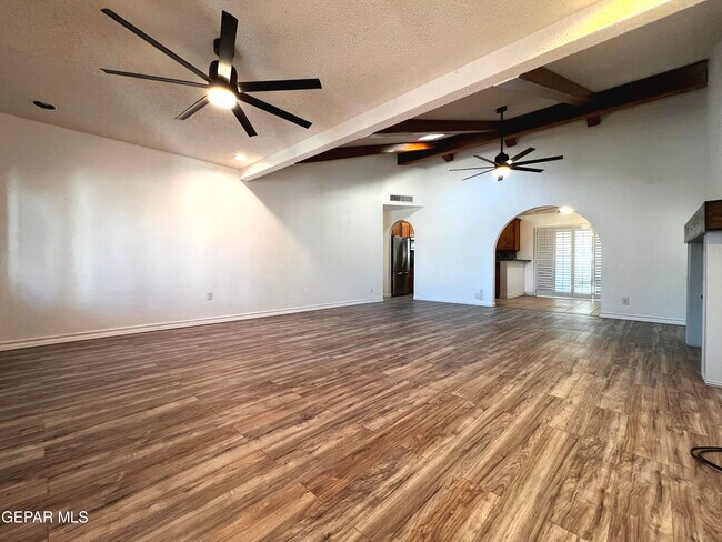 Building Photo - 11886 Prado Del Sol Dr