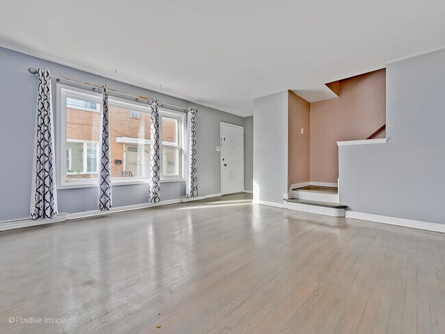 Foto del edificio - 9515 Gross Point Rd