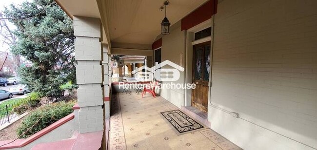 Building Photo - Prime Capitol Hill Victorian Mansion 1 Bedroom 1 Bathroom Condo (All Utilities Included!)