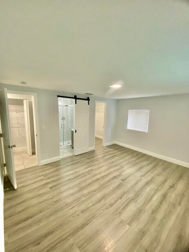 Foto del edificio - 4344 Mars Ave