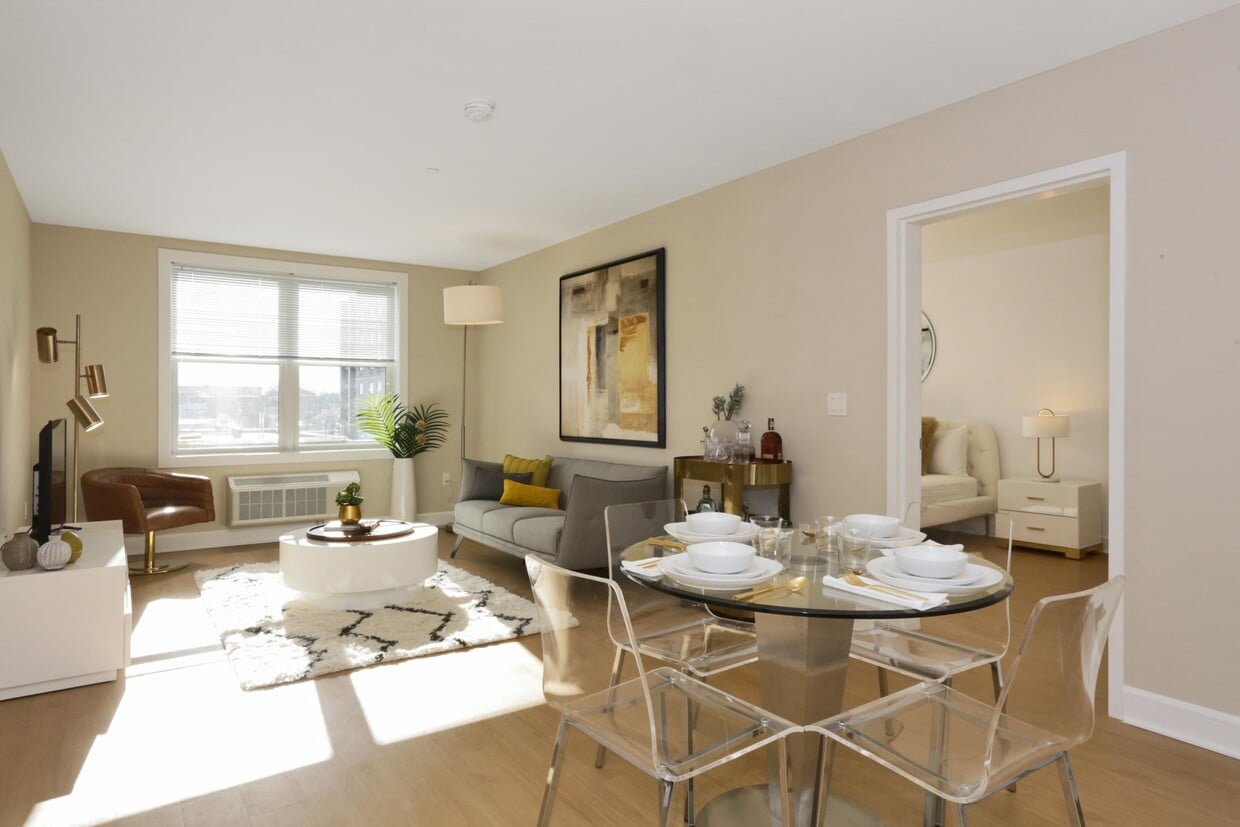 Foto principal - 123 44th St