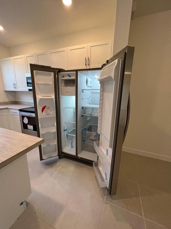 Foto del edificio - 1849 SE 27th Terrace