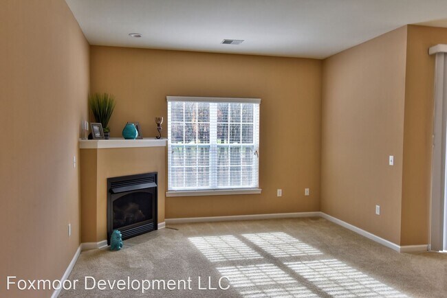 Building Photo - 2 br, 2 bath House - 516 Stockton Ridge
