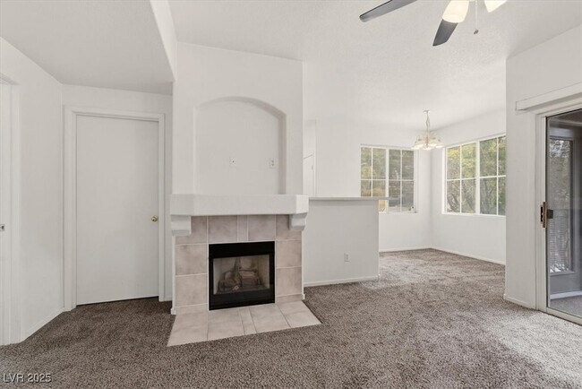 Building Photo - 9050 W Warm Springs Rd