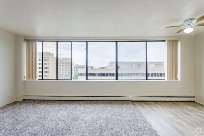 1 BR, 1 BA - The Heatherstone, 770 SF - Lansing Tower Apartments