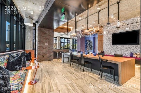 Foto del edificio - 2528 Elm St