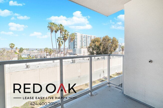 Foto del edificio - 11405 Chandler Blvd