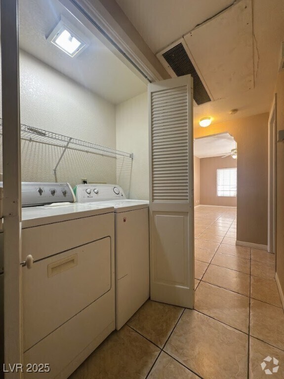 Building Photo - 1403 Santa Margarita St