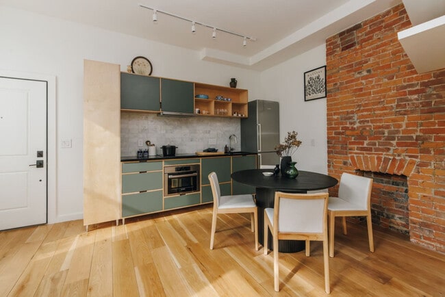 Foto del edificio - 1508 Pleasant St