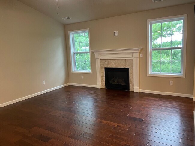 Foto del edificio - Charming 2BR Townhome in Stillwater Landing