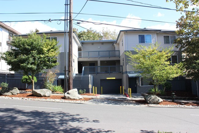 Foto del edificio - Mountlake Apartments