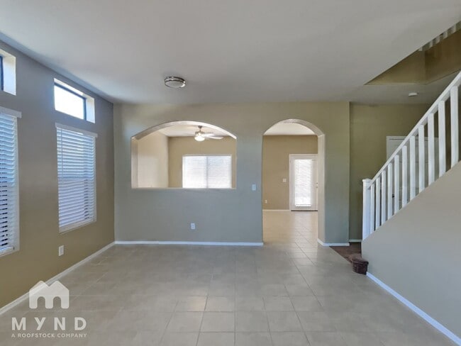 Building Photo - 823 W St Kateri Ave