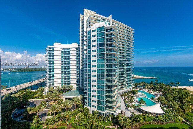 Foto del edificio - 10275 Collins Ave