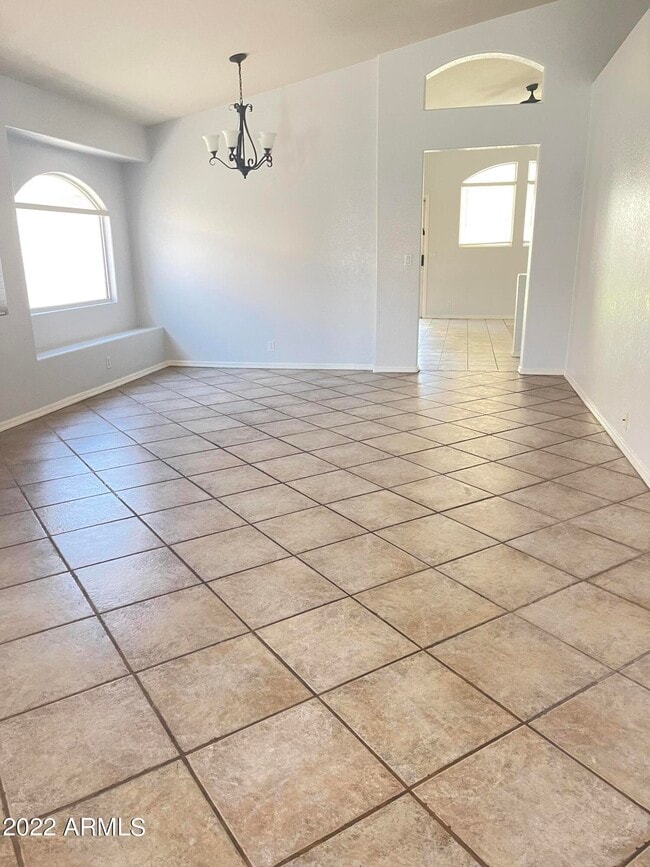 Building Photo - 963 W Morelos St