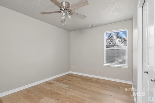 Building Photo - 3085 E Ionia Ct
