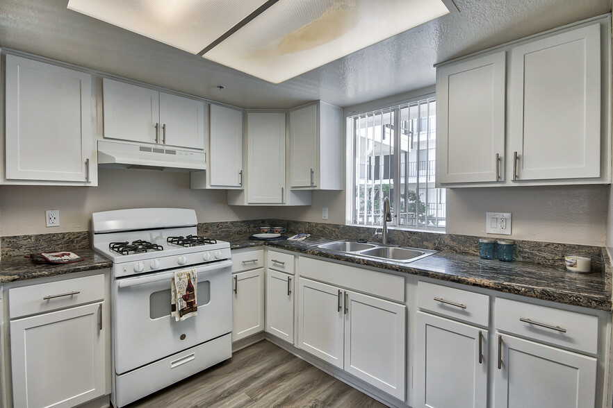 Park Tower Apartments