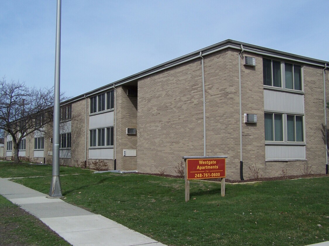 Primary Photo - 239 E 12 Mile Rd