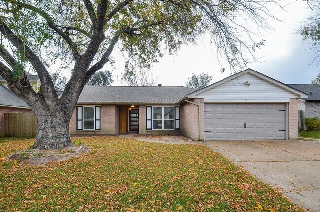Building Photo - 10311 Lybert Rd