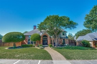Building Photo - 2100 Brugge Ct