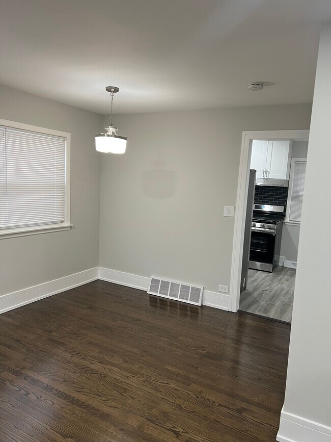 Foto del edificio - 8890 N Prospect St