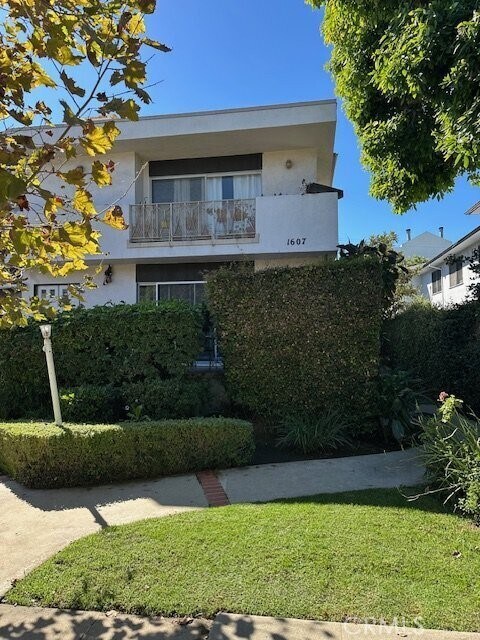 Foto principal - 1607 Greenfield Ave