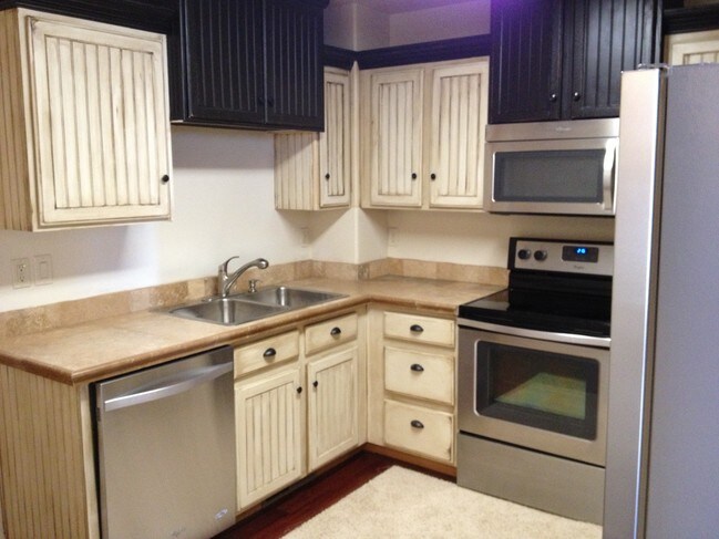 Interior Photo - 33 S 475 E