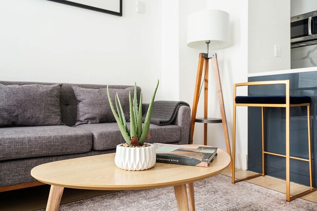 Building Photo - 1597 York Ave