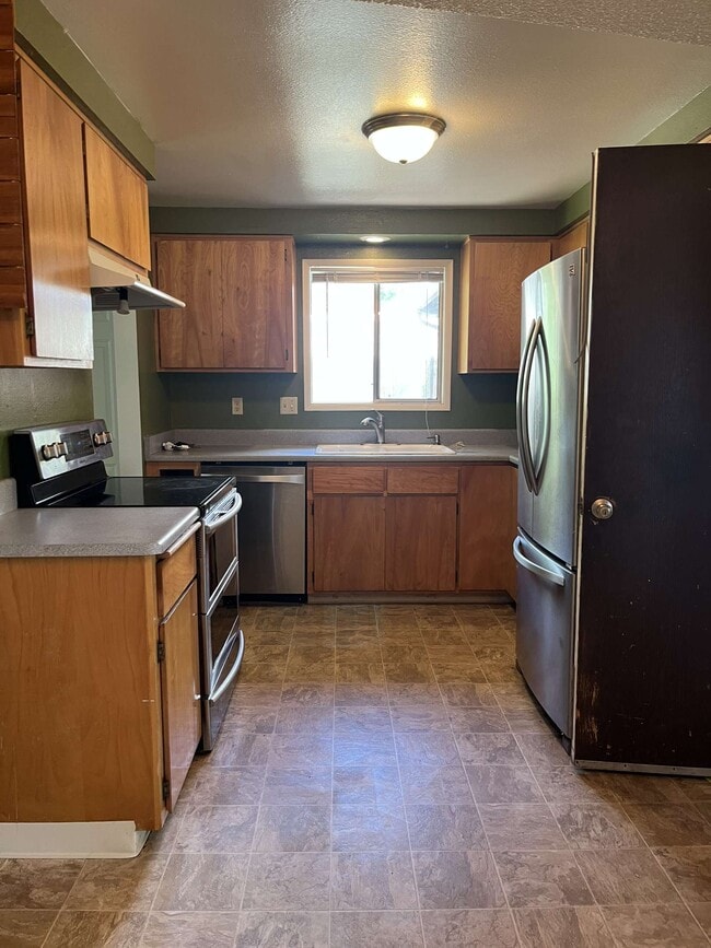 Building Photo - 7917 Hale Way