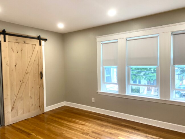 Foto del edificio - 347 Vermont St