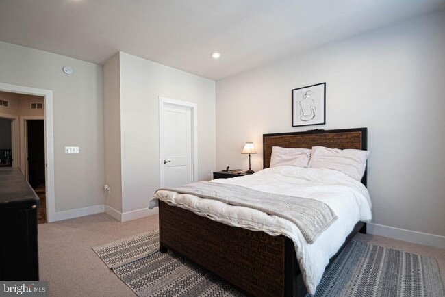 Building Photo - 2453 Liberty Lp