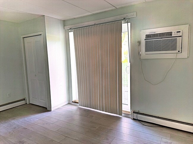 Foto del edificio - 1575 Street Rd