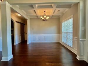 Building Photo - 715 Spotswood Dr