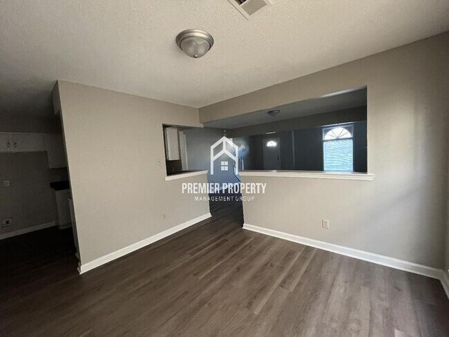 Foto del edificio - 1656 Oaken Bucket Dr