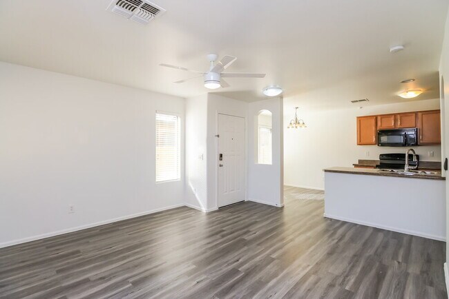 Foto del edificio - 1459 E Shari St