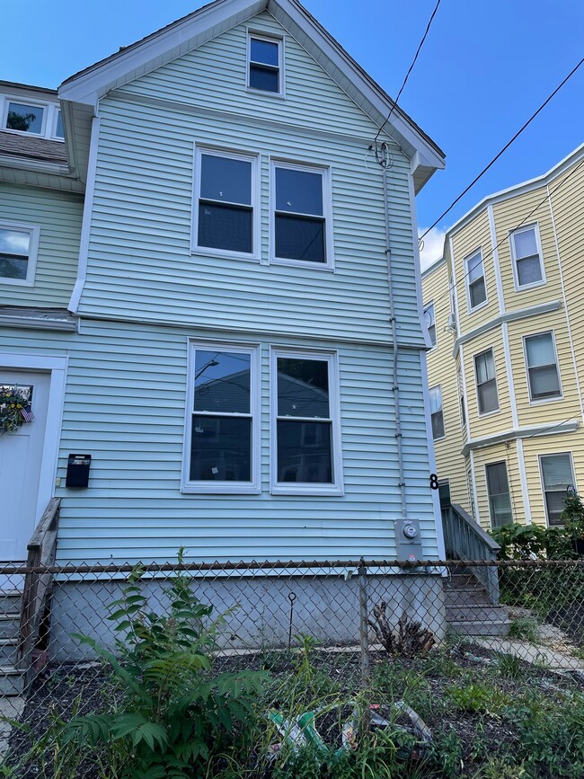 Photo - 18 Bradbury St Townhome