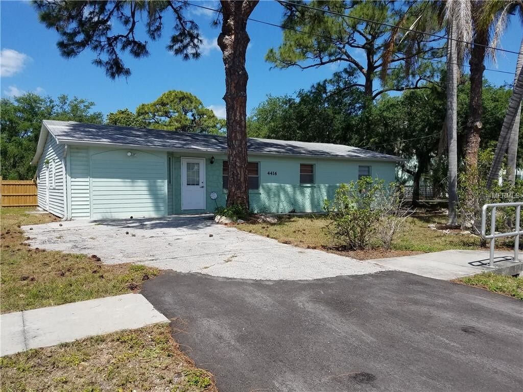 Foto principal - 4416 60th St Ct W