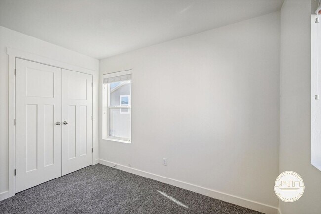 Foto del edificio - Modern 2-Story Townhomes in Eagle Mountain...