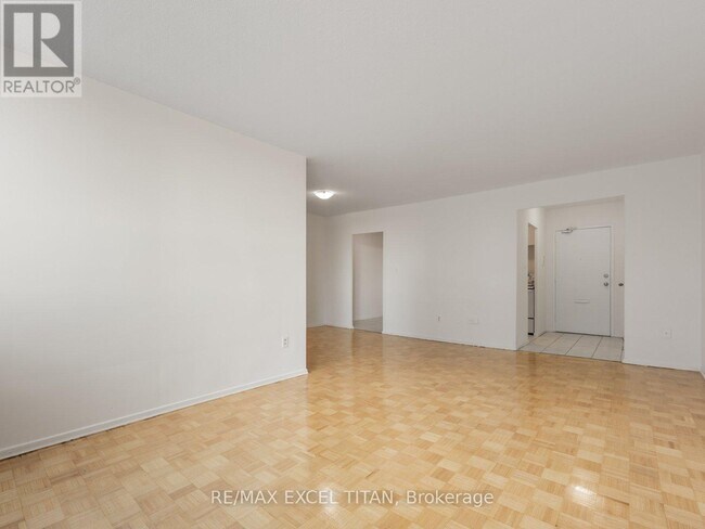 Photo du bâtiment - 1385 Midland Ave