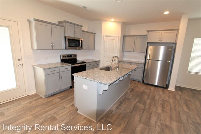 Building Photo - 4 br, 2.5 bath House - 181 Sutters Mill Drive