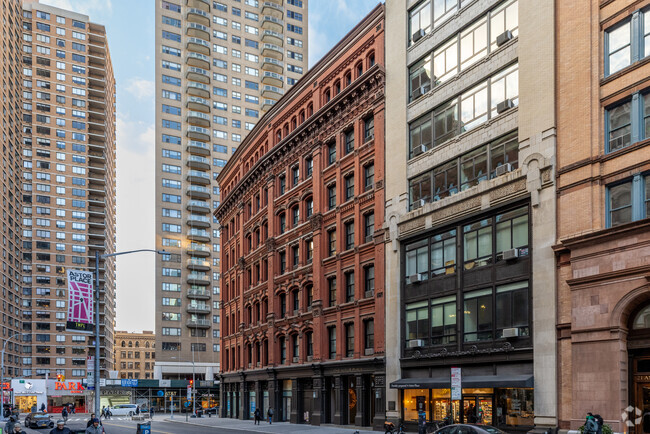 Building Photo - 1 Astor Place