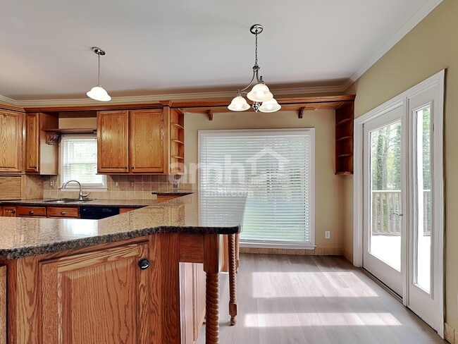 Foto del edificio - 6105 Braidwood Ct