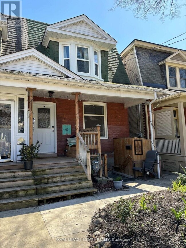 Building Photo - 41 Dearbourne Ave