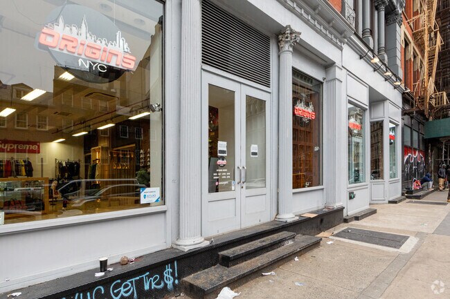 Entrance - 326-332 Canal St