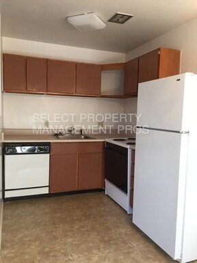Building Photo - 3705 Sleepy Hollow Ln